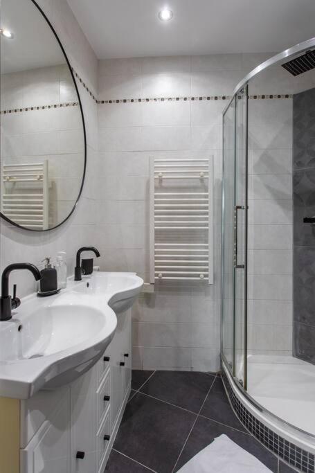 L7 Suite 5Mins Walk Old Town 3 Rooms Ac Wifi Nizza Esterno foto